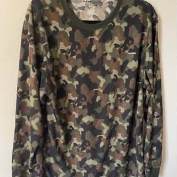 Camouflage Pattern Long Sleeve Top - Picture 1 of 3